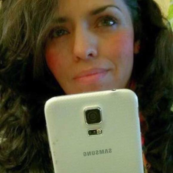 Meet your Posher, Mya - Picture 1 of 1